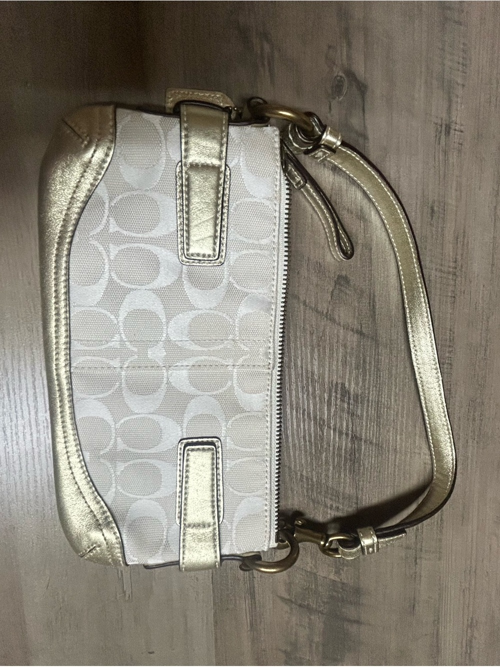 Coach Signature Ivory/Gold Metallic Leather Wristlet - Picture 7 of 8